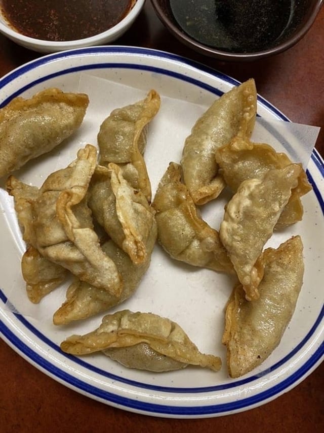 Fried Mandoo.